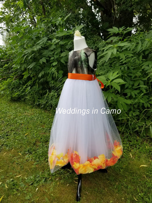 flower girl dresses in Realtree camo and tulle skirt with flower petals