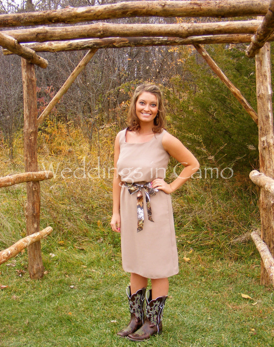 SHORT Bridesmaid in Country COLORS Sleeveless SHORT Bridesmaid in Country COLORS Sleeveless