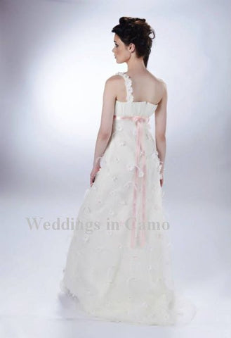 WEDDING DRESS+Beads OSTRICH feathers Silk flowers