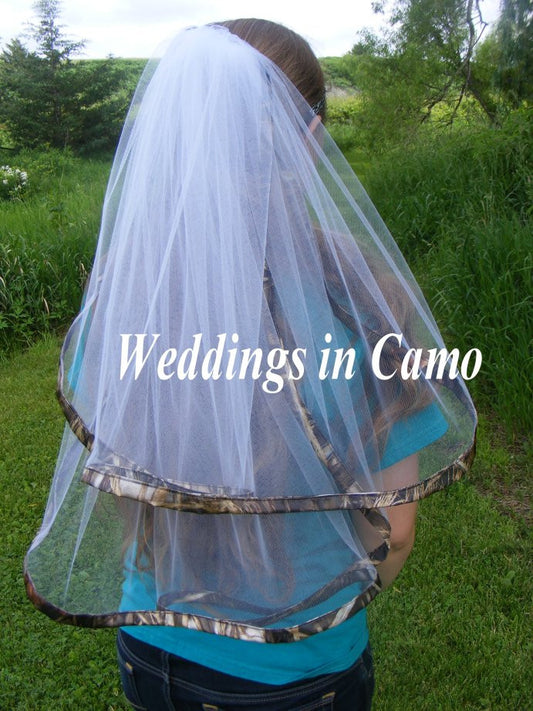 wedding veil trimmed in camo ribbon
