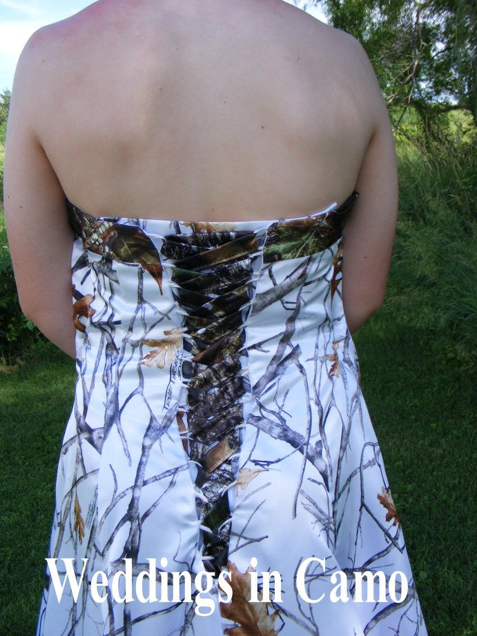 CAMO Wedding Dress CORSET Back Snow and Mossy Oak Weddings in Camo CAMO Wedding Dress CORSET Back Snow and Mossy Oak Weddings in Camo