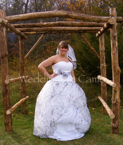 CAMO WEDDING dress+SNOWFALL with Pickups and Corset