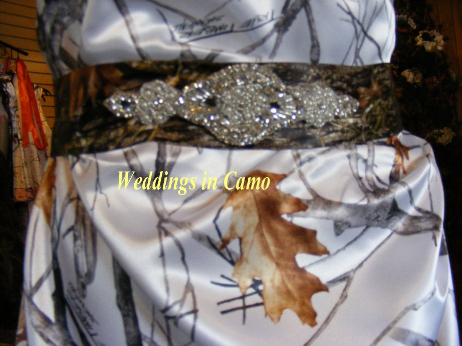 CAMO sash BEADED pearls and rhinestones add to your WEDDING dress CAMO sash BEADED pearls and rhinestones add to your WEDDING dress