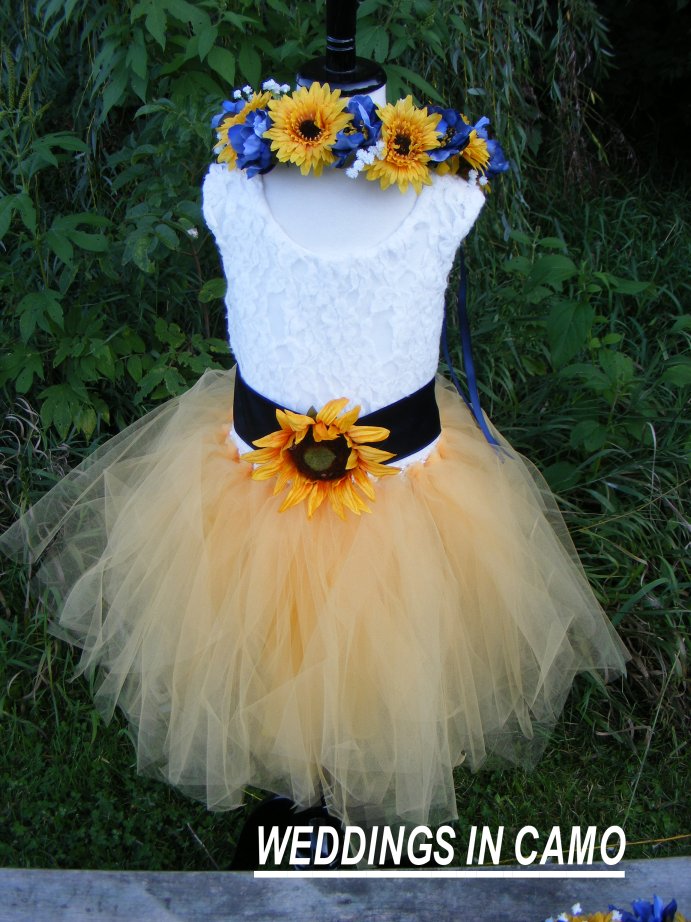 SUNFLOWER Girls dress for your Wedding day Weddings in Camo SUNFLOWER Girls dress for your Wedding day Weddings in Camo