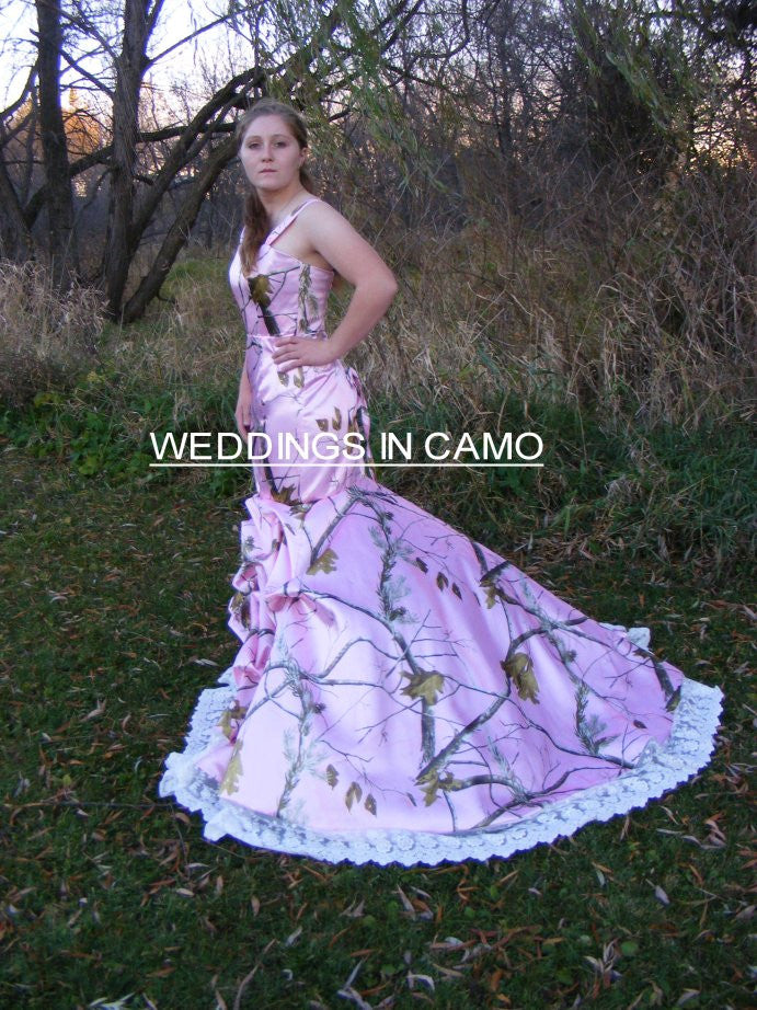 camo wedding dress trumpet style, edged with lace