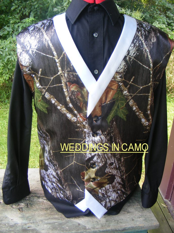 Mossy Oak camo two-tone vests with colored trim